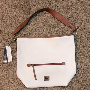 BRAND NEW!! Dooney and Bourke Hobo Hand Bag. Still has tags!